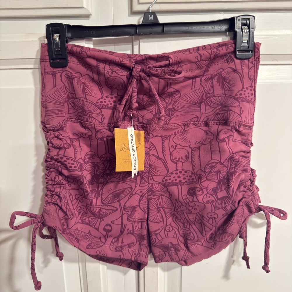 Juniors new Mushroom berry color shorts size Small/medium